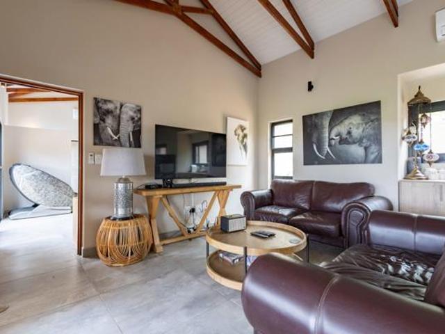 3 Bedroom House in Elephants Rock Eco Estate