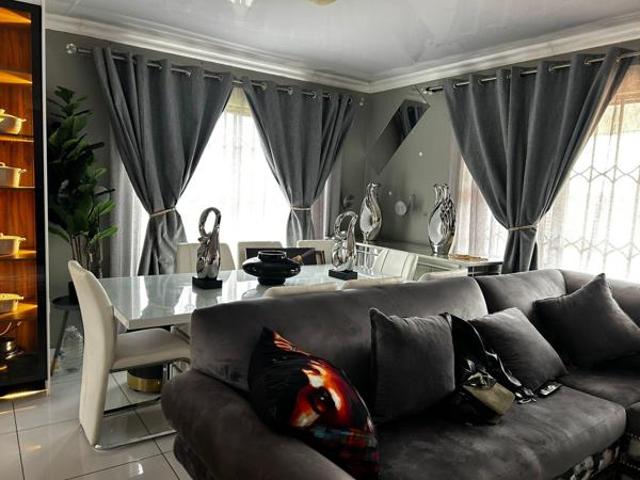 3 Bedroom House in Ellaton