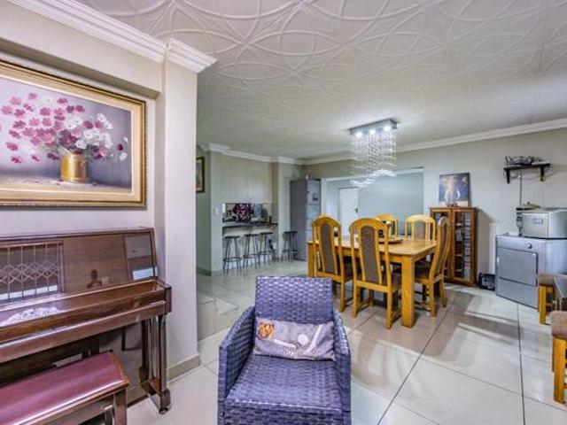 3 Bedroom House in Erasmusrand