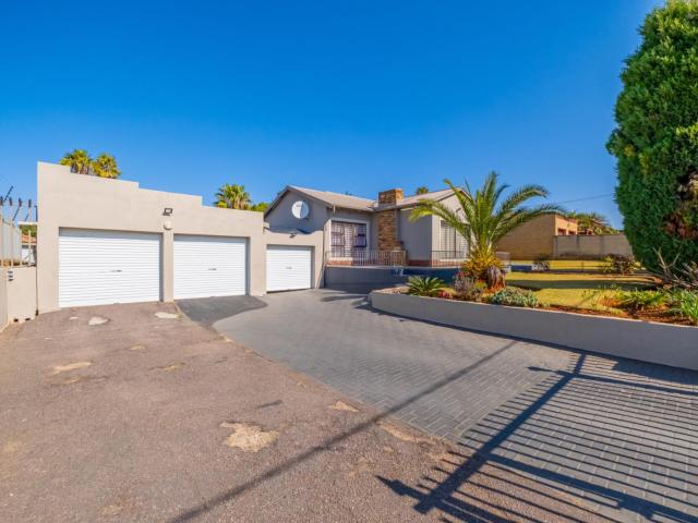 3 Bedroom House in Erasmia