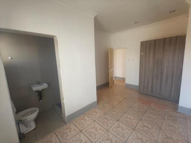 3 Bedroom House in Erasmia