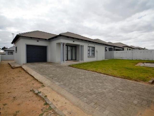 3 Bedroom House in Ermelo