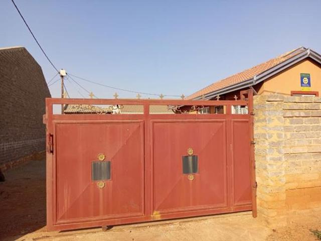 3 Bedroom House in Evaton West