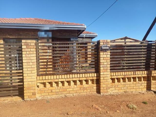 3 Bedroom House in Evaton West