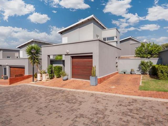 3 Bedroom House in Eye of Africa Estate
