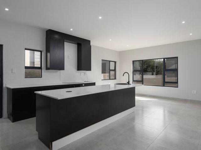 3 Bedroom House in Eye of Africa Estate