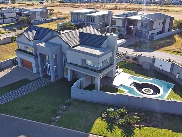 3 Bedroom House in Eye Of Africa Estate