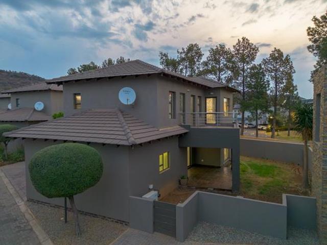 3 Bedroom House in Eye of Africa Estate