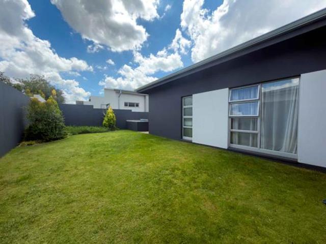 3 Bedroom House in Eye of Africa Estate