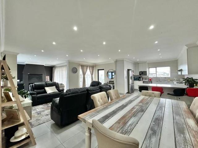 3 Bedroom House in Fountains Estate