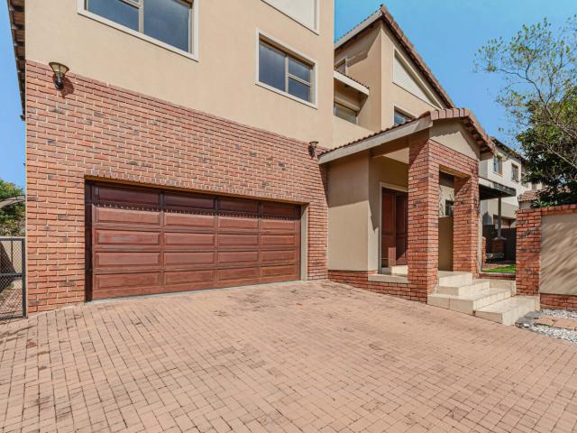3 Bedroom House in Fourways