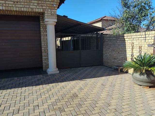 3 Bedroom House in Fochville