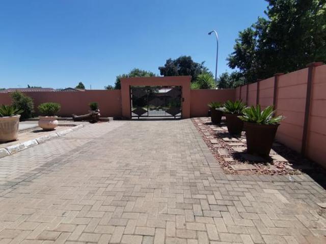 3 Bedroom House in Fauna