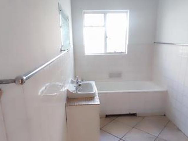 3 Bedroom House in Fairfield Estate