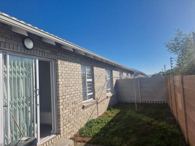 3 Bedroom House in Fairview