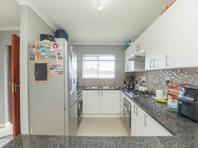 3 Bedroom House in Fairview