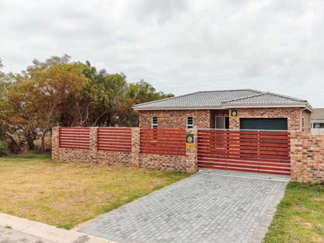 3 Bedroom House in Fairview