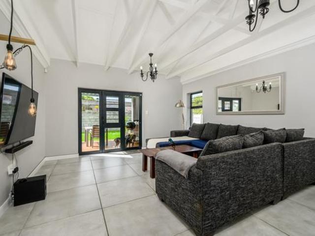 3 Bedroom House in Fairview