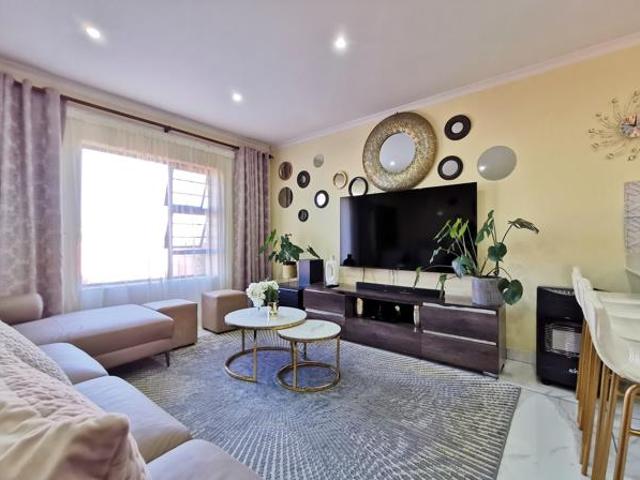 3 Bedroom House in Fairview