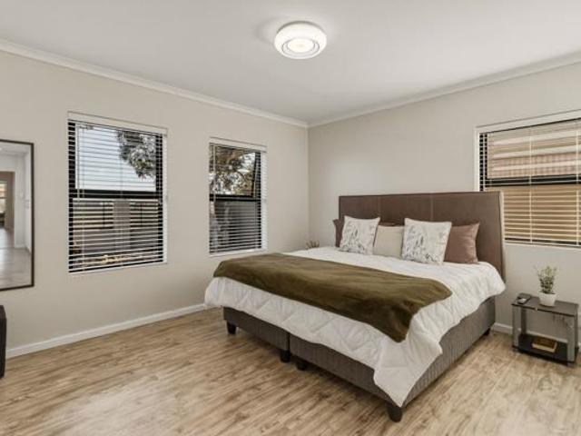 3 Bedroom House in Fairview Golf Estate