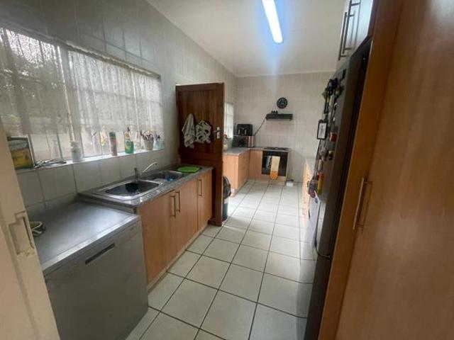 3 Bedroom House in Farrarmere