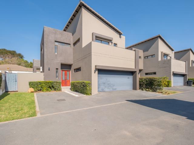 3 Bedroom House in Ferndale