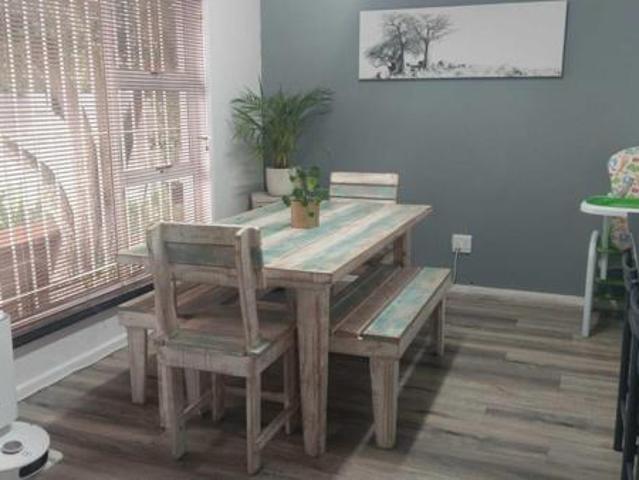 3 Bedroom House in Ferndale