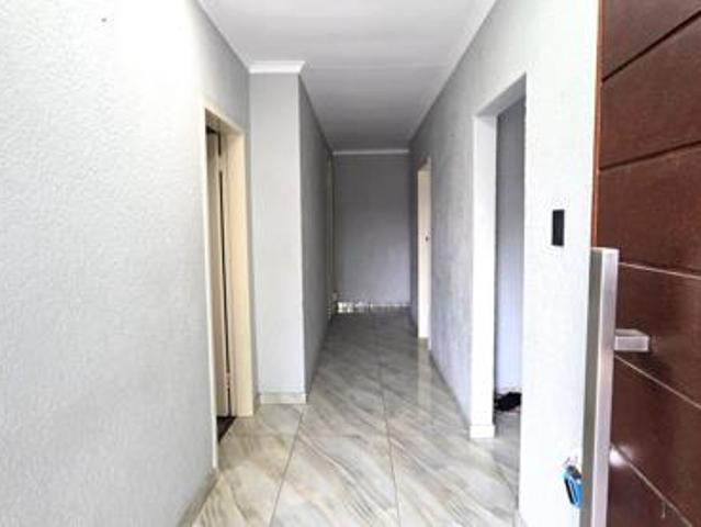 3 Bedroom House in Ferndale