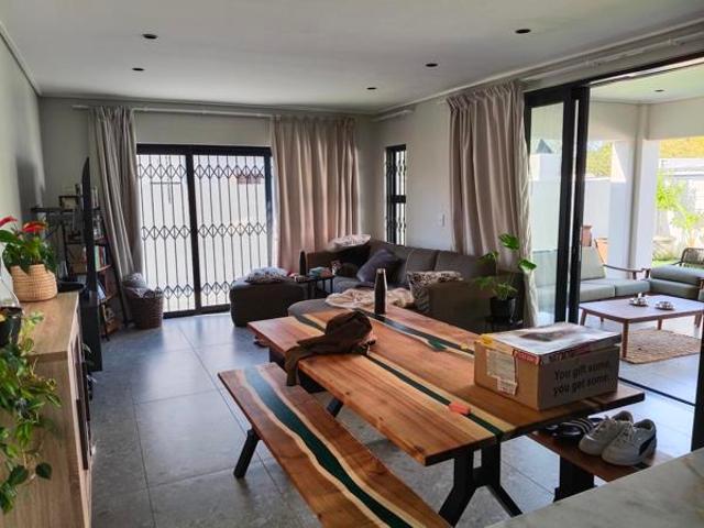 3 Bedroom House in Ferndale