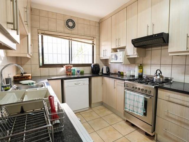 3 Bedroom House in Ferndale