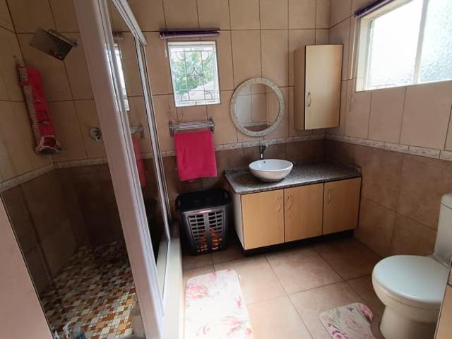 3 Bedroom House in Fernwood