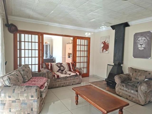 3 Bedroom House in Fichardt Park