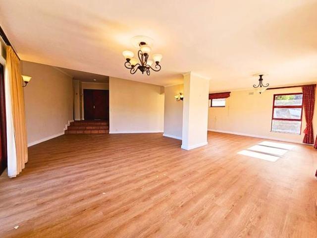 3 Bedroom House in Fish Hoek