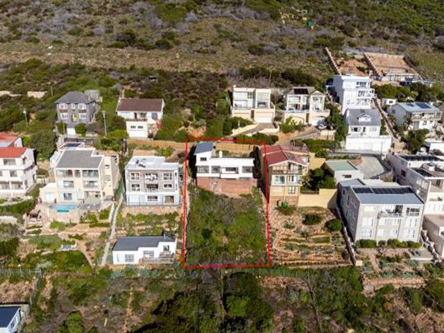 3 Bedroom House in Fish Hoek