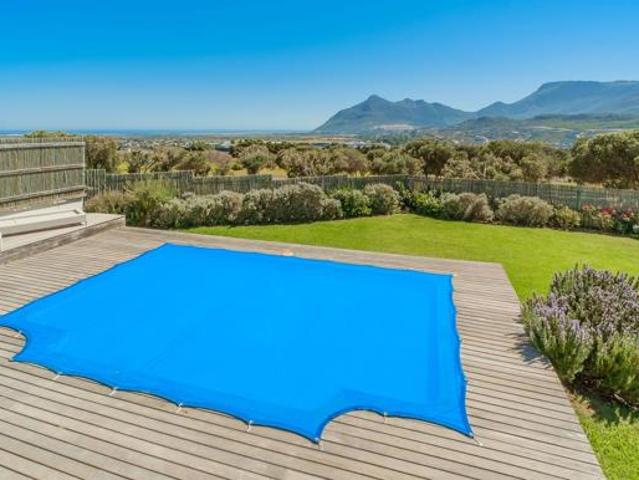 3 Bedroom House in Fish Hoek