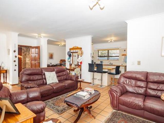 3 Bedroom House in Flamingo Vlei