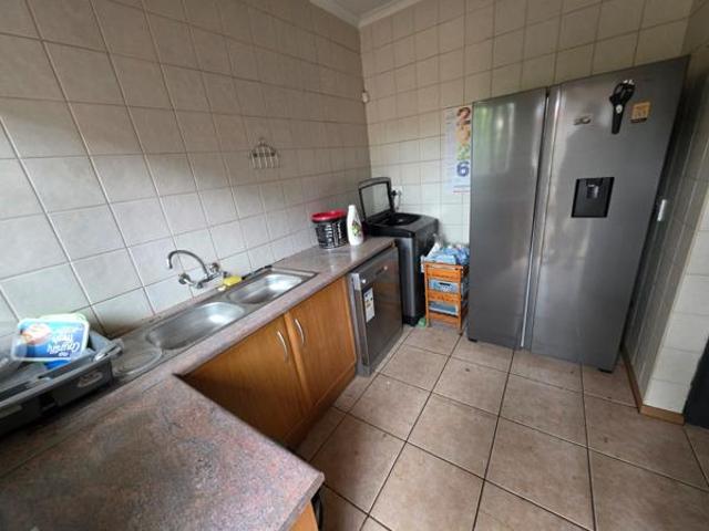 3 Bedroom House in Flamwood