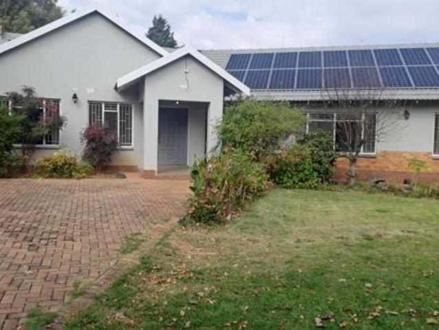 3 Bedroom House in Flamwood
