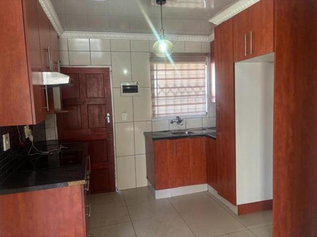 3 Bedroom House in Fleurhof