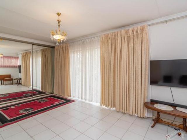 3 Bedroom House in Fleurhof