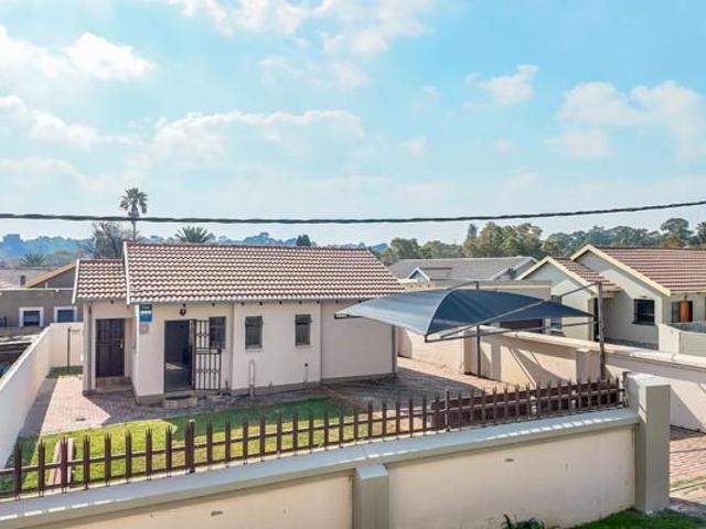 3 Bedroom House in Fleurhof