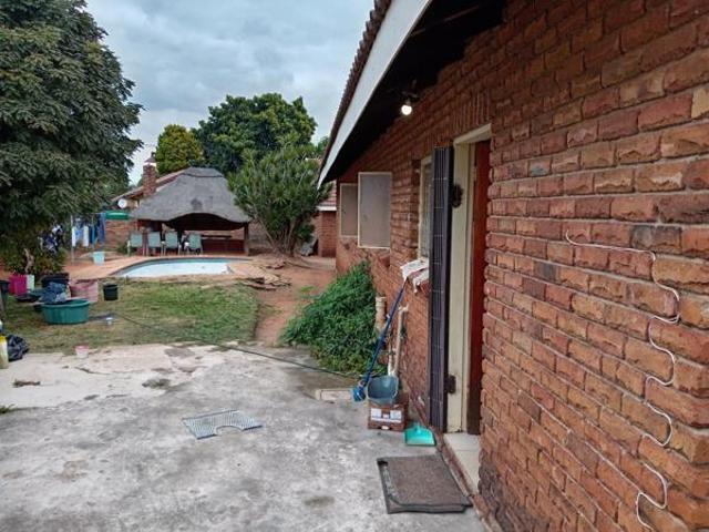 3 Bedroom House in Flora Park