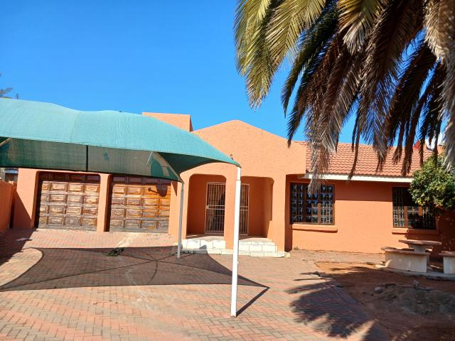 3 Bedroom House in Flora Park