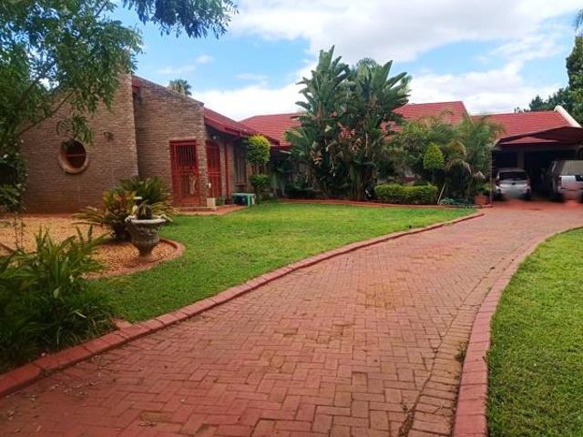 3 Bedroom House in Flora Park