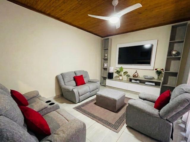 3 Bedroom House in Flora Park