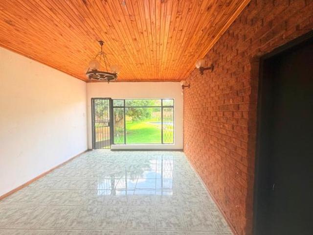 3 Bedroom House in Flora Park