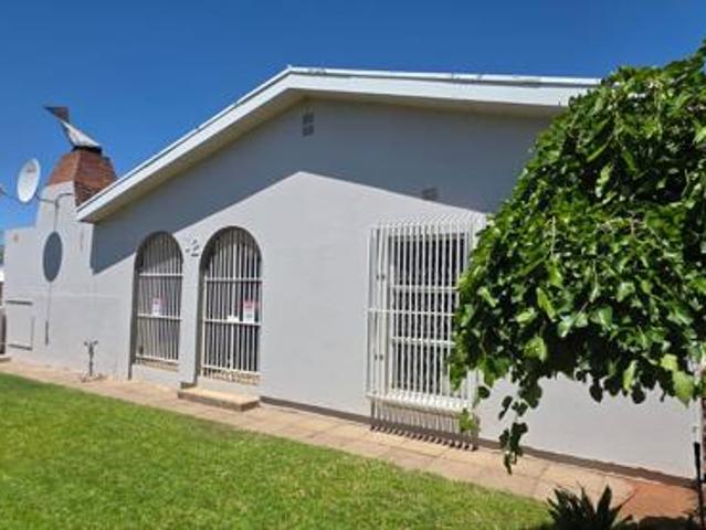 3 Bedroom House in Flora Park