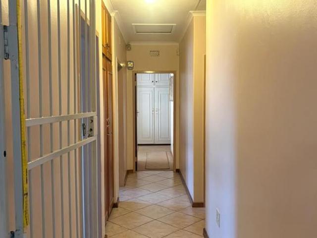 3 Bedroom House in Flora Park