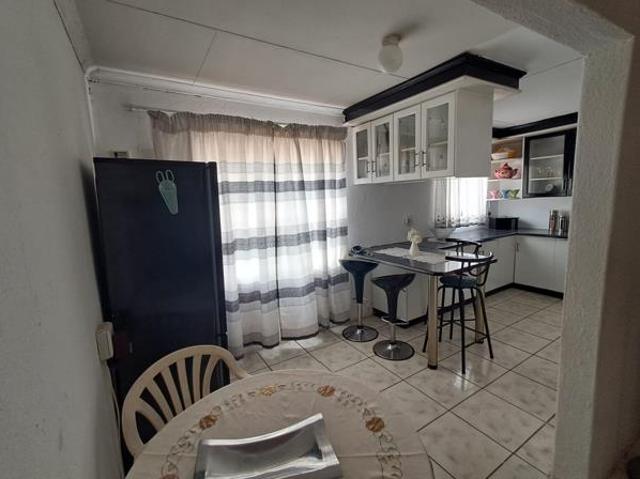 3 Bedroom House in Flora Park