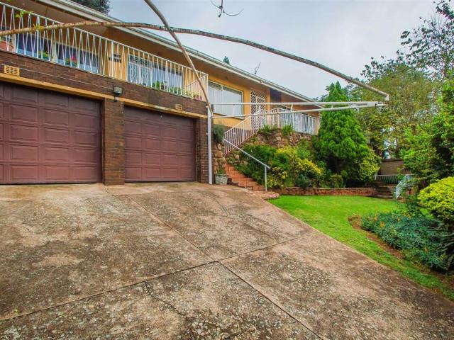 3 Bedroom House in Florida View
